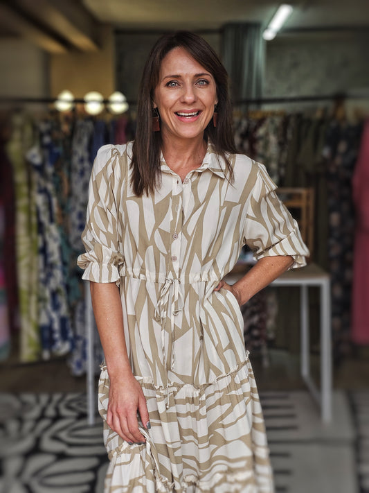 Georgia Tier Dress Dune (Size 2XL)