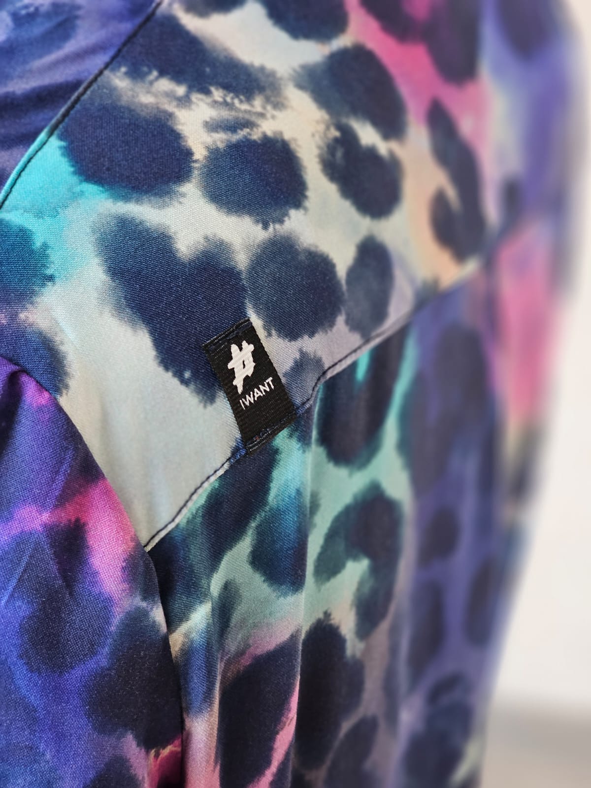 Scarlet Dress Midi Leo Bash