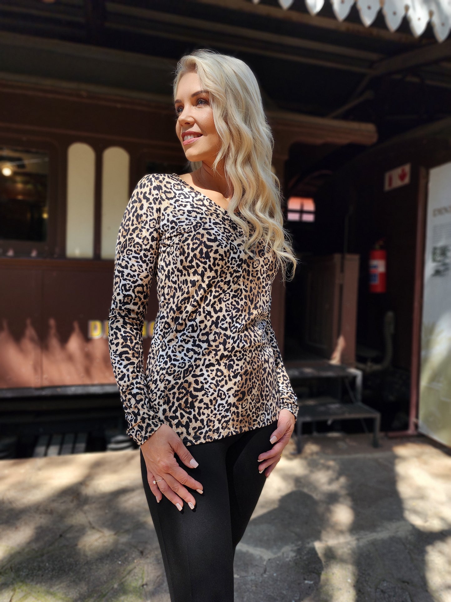 Regina Top (Size M and L)