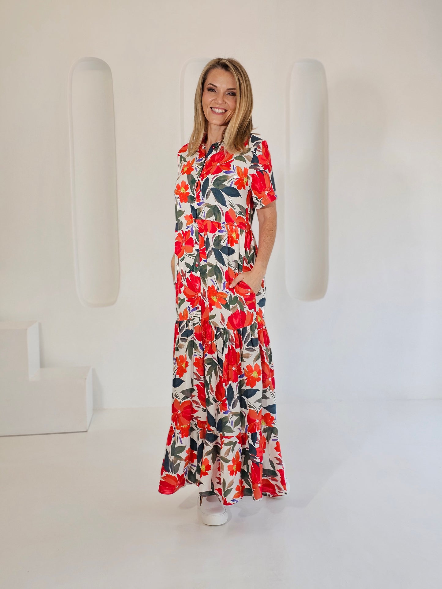 Brittany Maxi Red (Size 40)