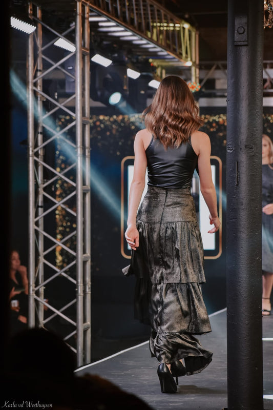 Fashion Show Metallic Tiered Maxi Skirt (Size S)