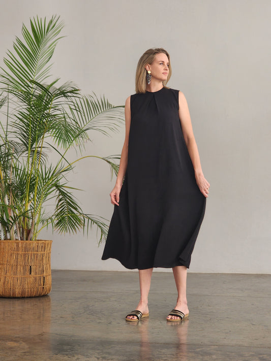 Louise Dress Black (Size S and M)