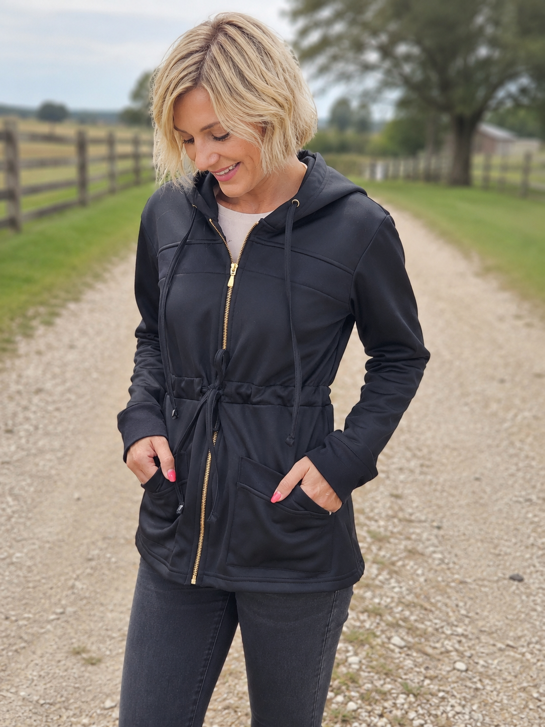 Anika Hoodie Black Softshell
