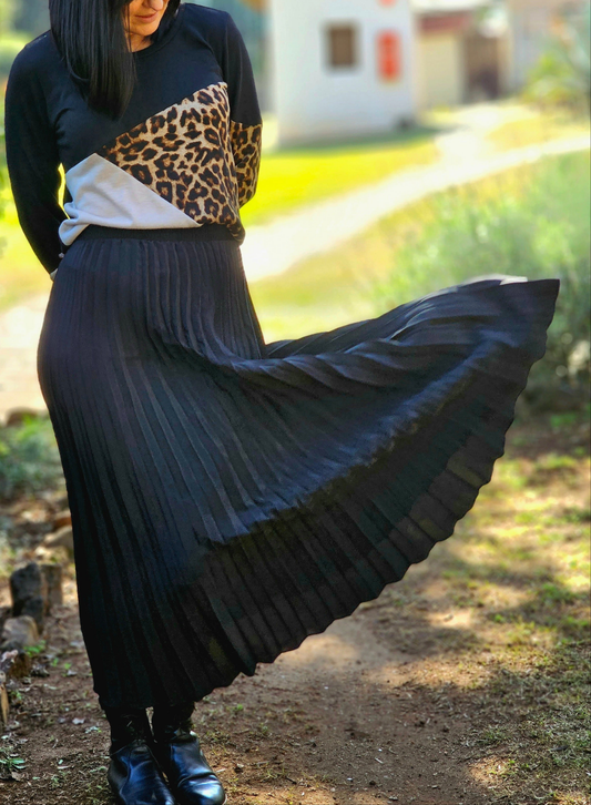 Betty Pleated Skirt (only XL-2XL)