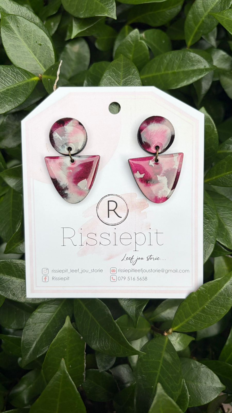 Rissiepit Watercolour